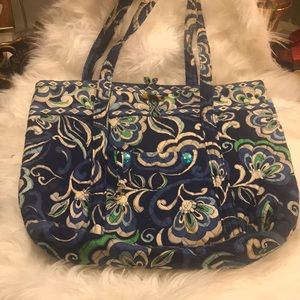 😍💯😍huge weekender/Tote Vera Bradley